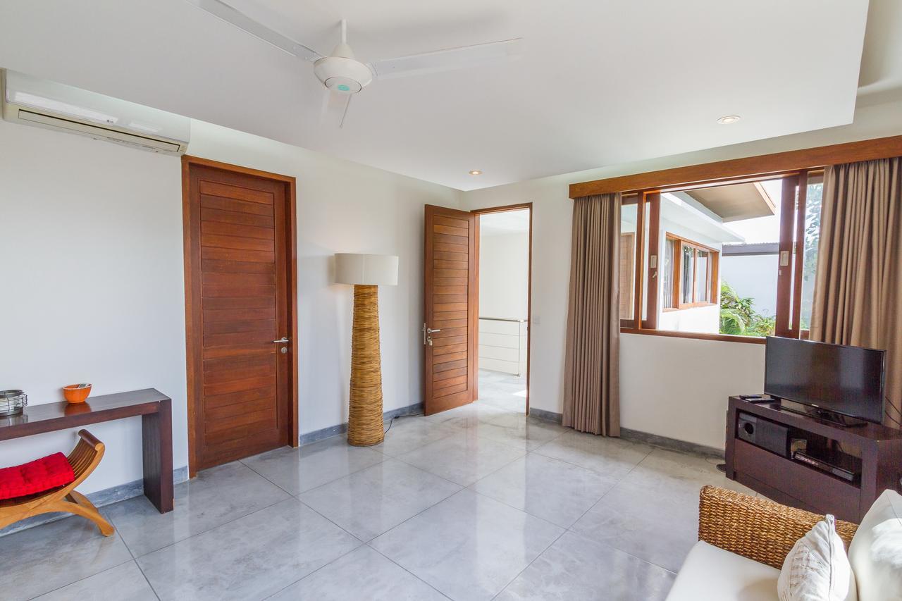 Villa Pierrot Seminyak Buitenkant foto