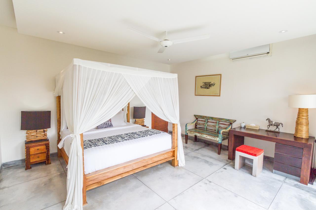 Villa Pierrot Seminyak Buitenkant foto