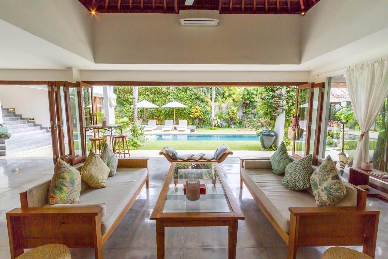 Villa Pierrot Seminyak Buitenkant foto