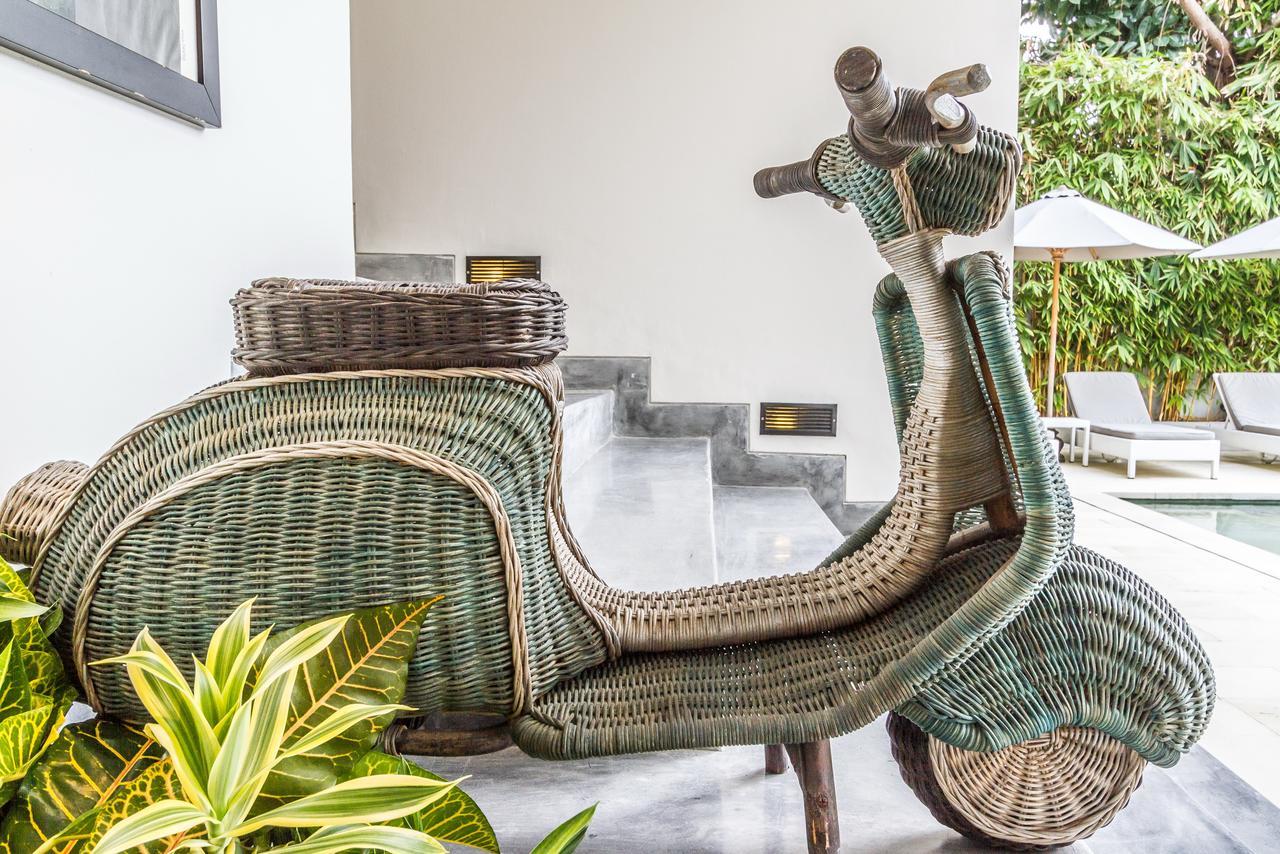 Villa Pierrot Seminyak Buitenkant foto