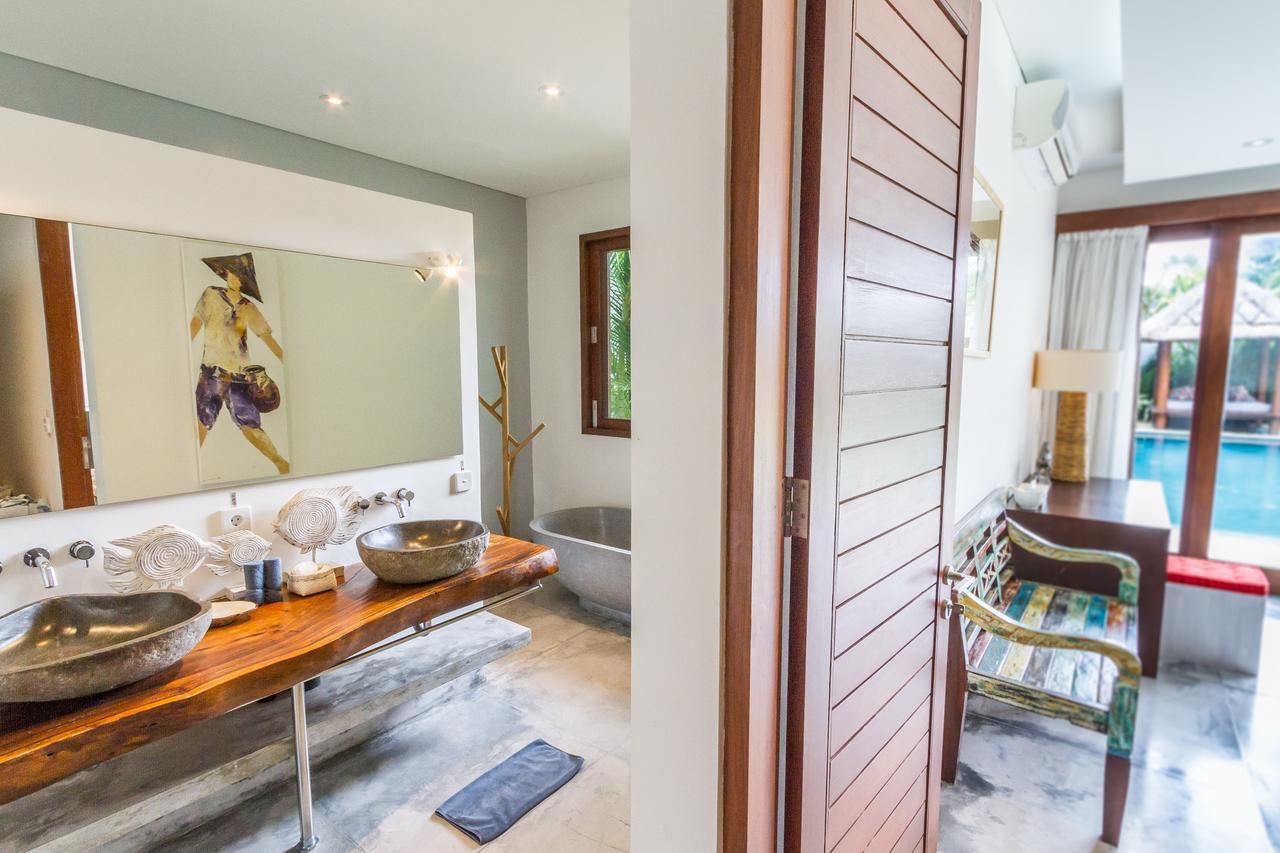 Villa Pierrot Seminyak Buitenkant foto