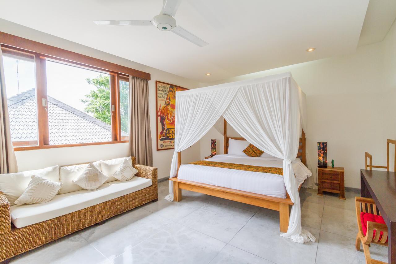 Villa Pierrot Seminyak Buitenkant foto