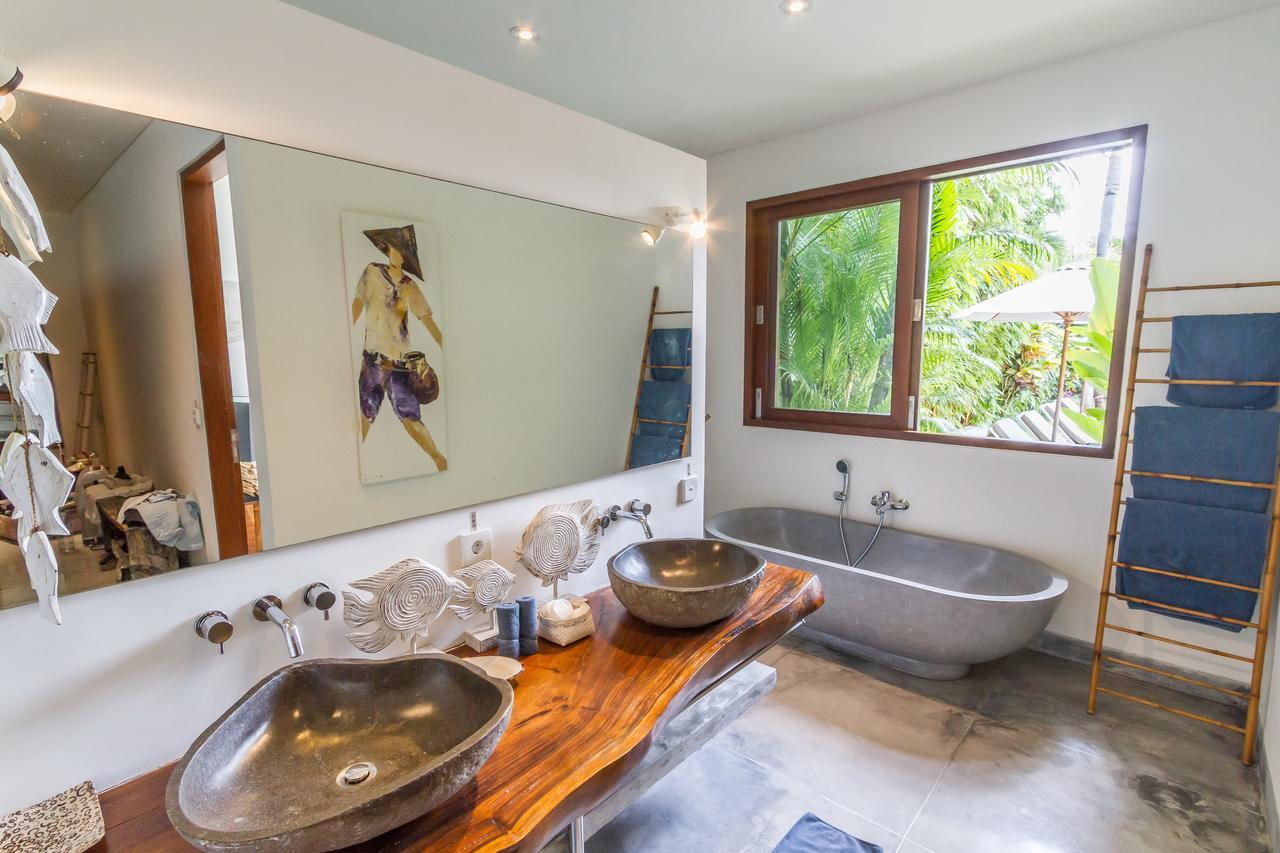 Villa Pierrot Seminyak Buitenkant foto
