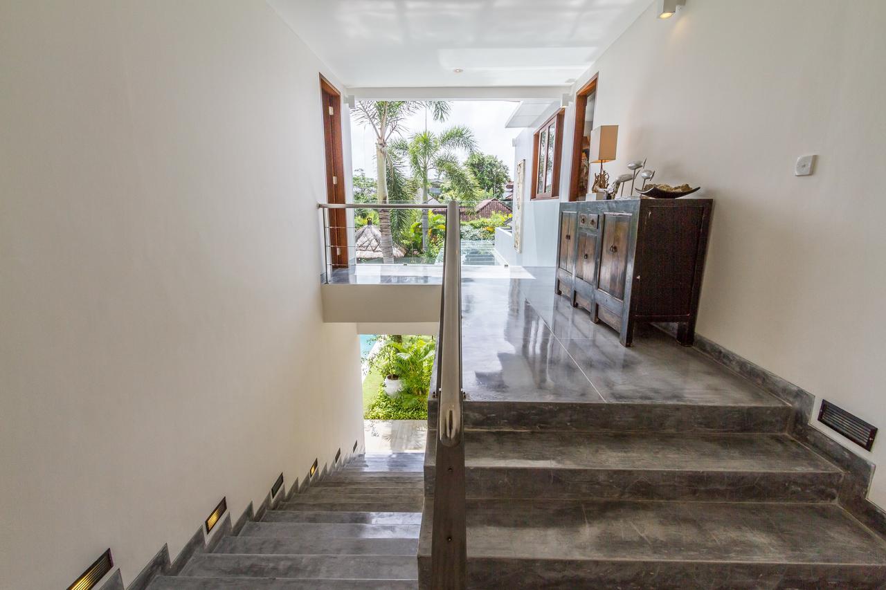 Villa Pierrot Seminyak Buitenkant foto