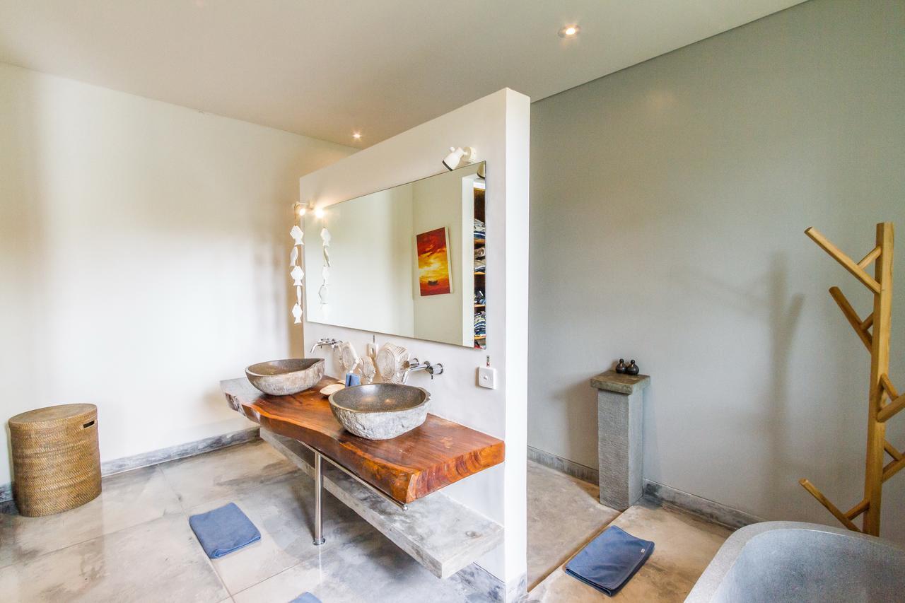Villa Pierrot Seminyak Buitenkant foto