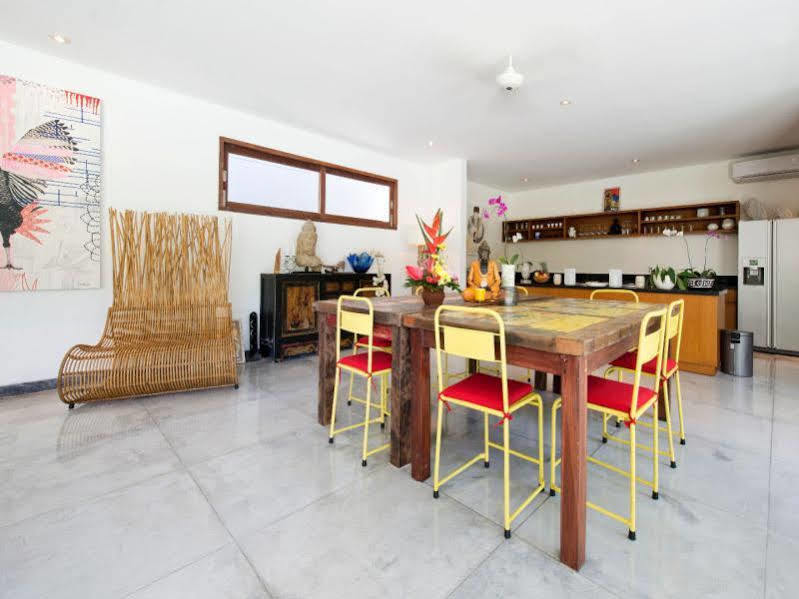 Villa Pierrot Seminyak Buitenkant foto