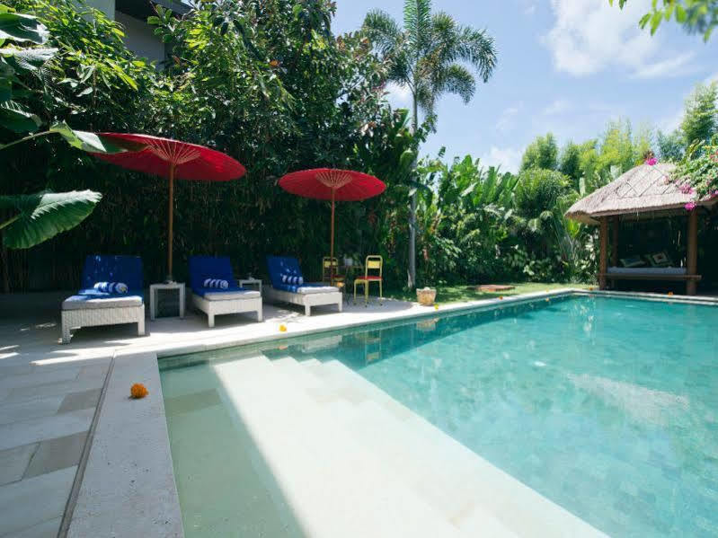 Villa Pierrot Seminyak Buitenkant foto